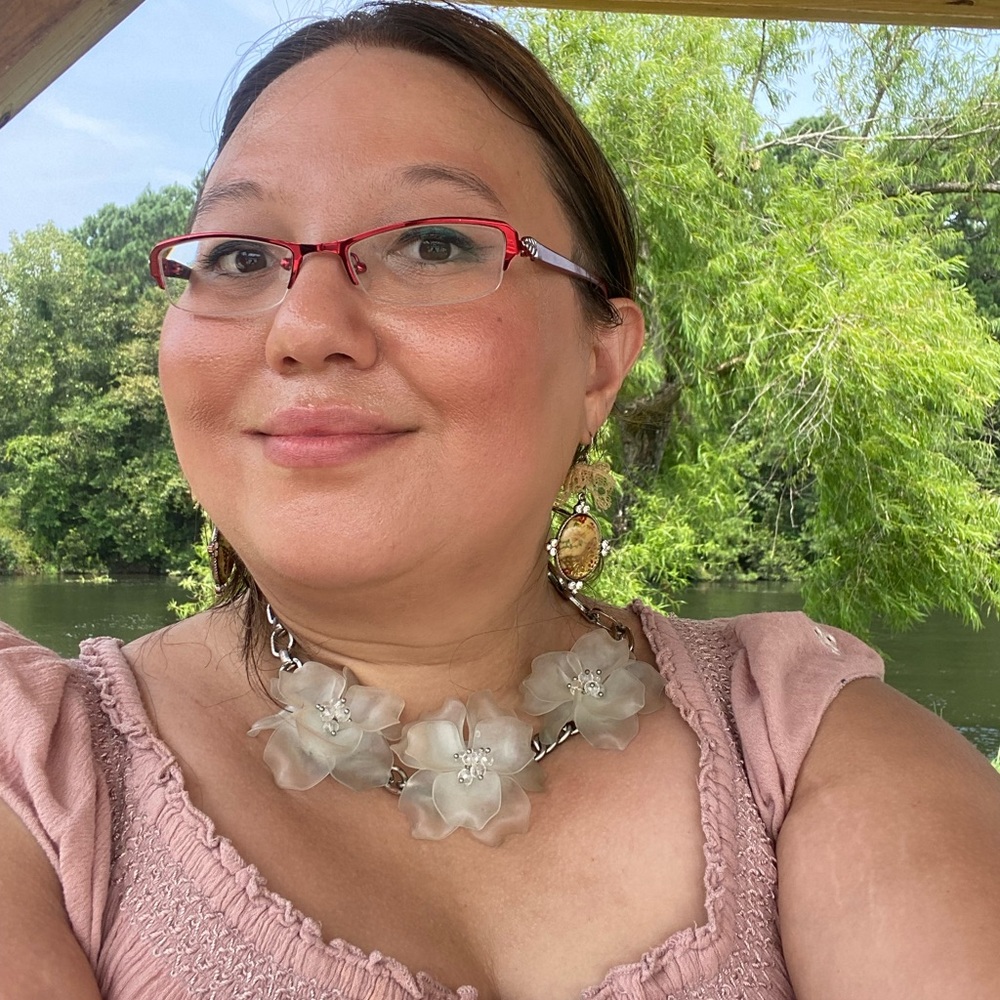 Meet your Posher, Tiffanie